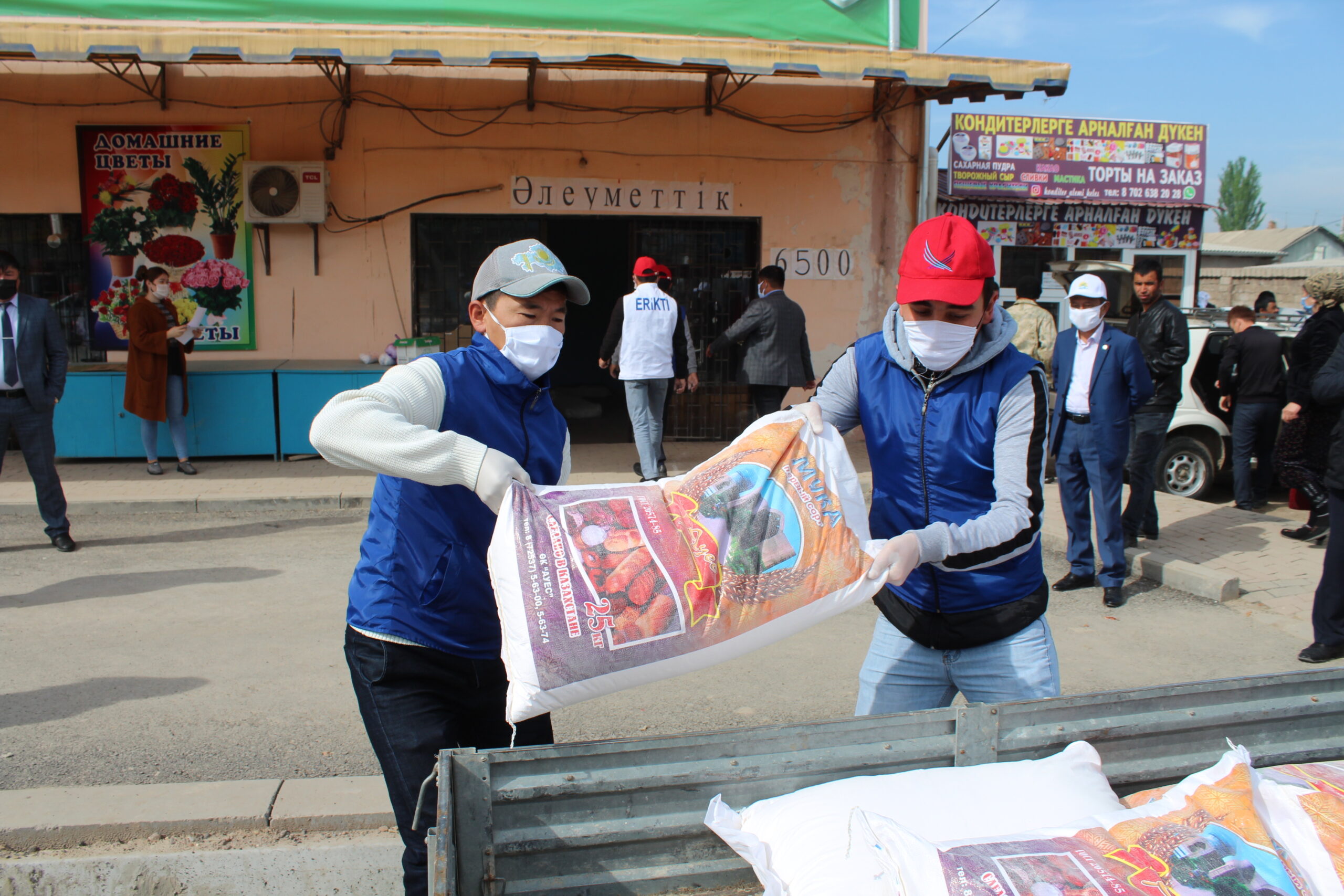 В туркестанской области стабилизируют цены на продукты питания в рамках акции «Bizbirgemiz»