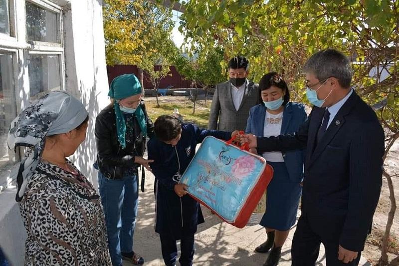 Шардара ауданында мүмкіндігі шектеулі жандарға қамқорлық көрсетілді