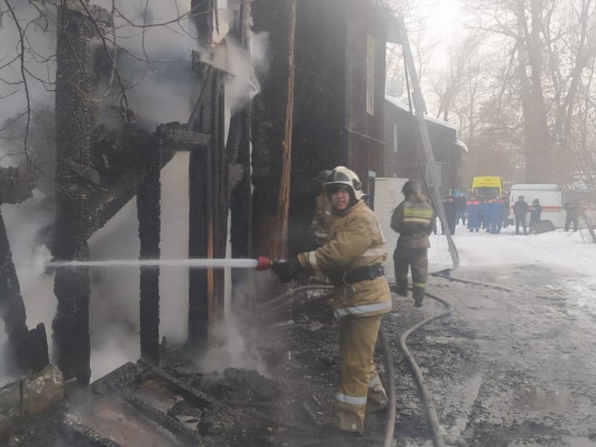 Женщина и ребенок погибли в страшном пожаре в Усть-Каменогорске