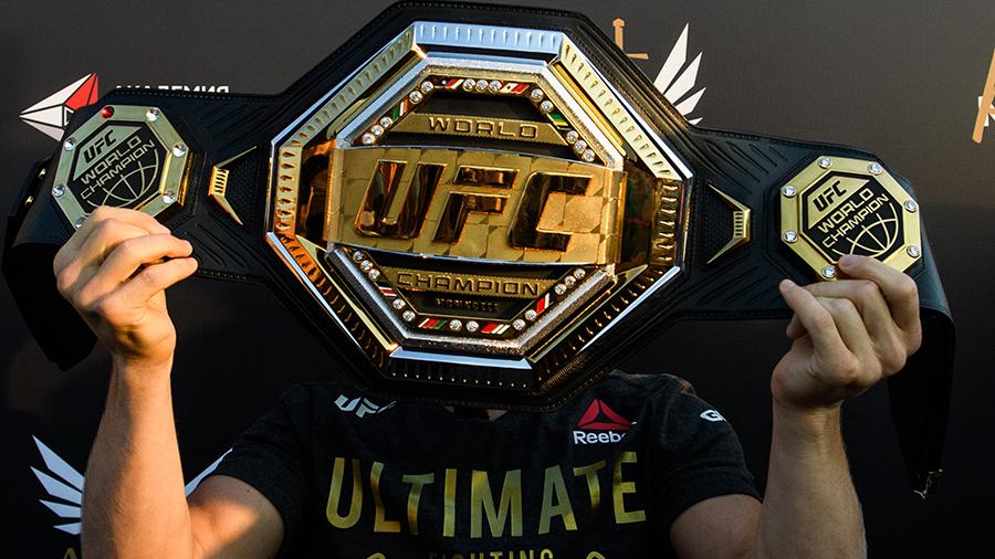 Белгілі UFC  чемпионы ресми түрде мансабын аяқтады