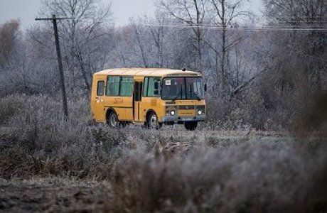 Семейліктер 4 айдан бері автобус азабын тартып келеді