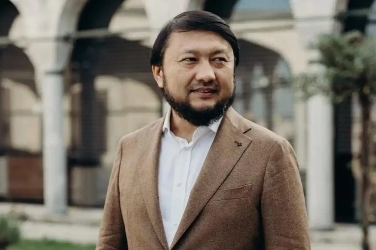 Мұхамеджан Тазабек Қонаевтың қолдауына қалай ие болды?