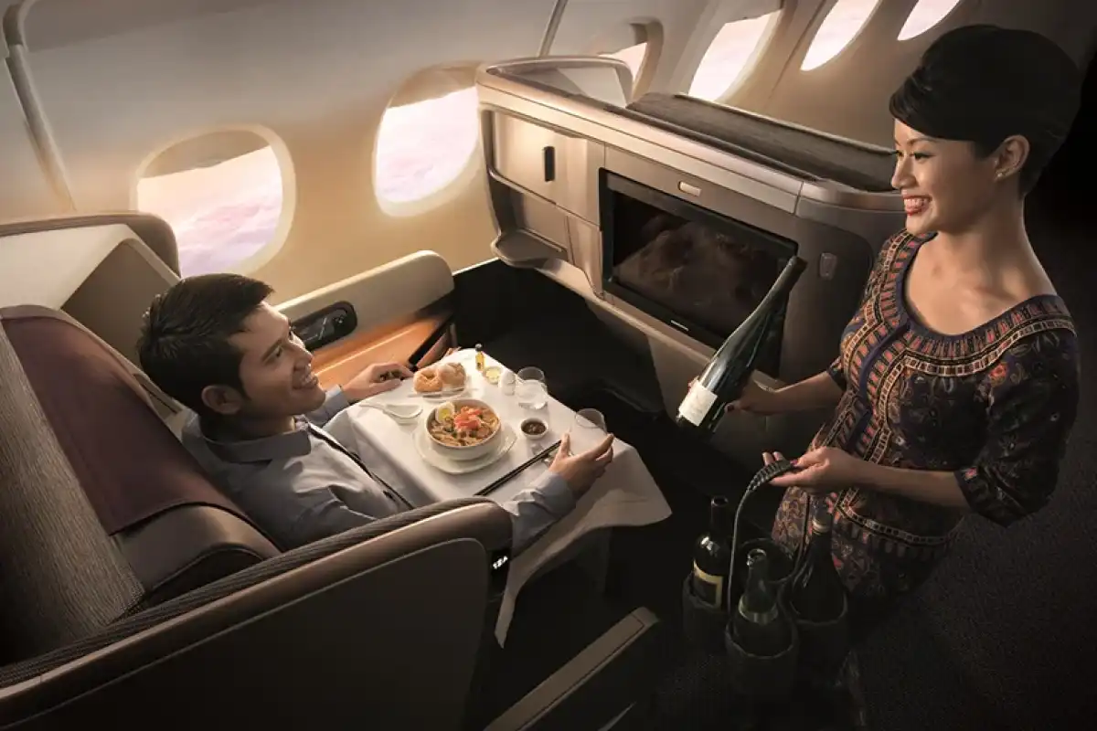 Singapore Airlines қызметкерлерінің сыйақысының құны белгілі болды