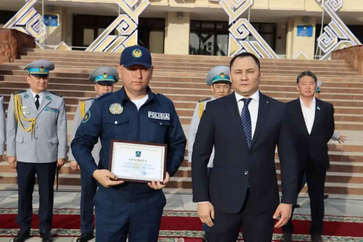 Қызылордада жемқорлықты әшкерелеген полицейлер марапатталды