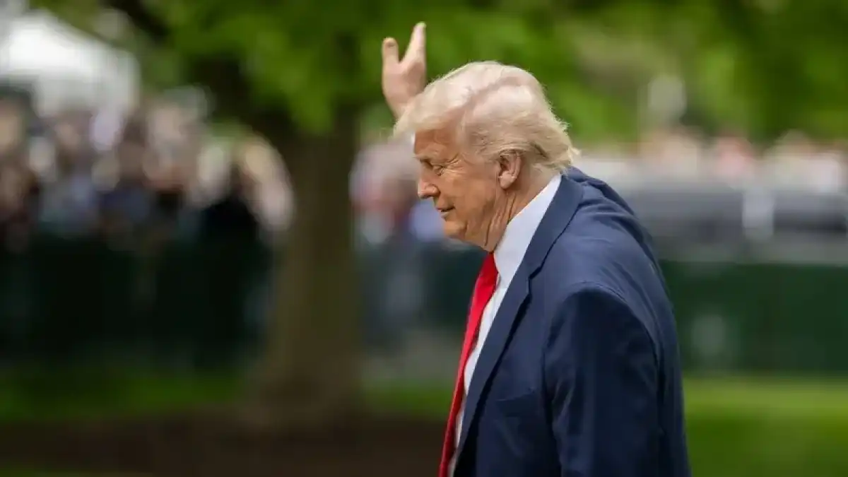 Трамп 12 елдің азаматтарына АҚШ-қа кіруге тыйым салды