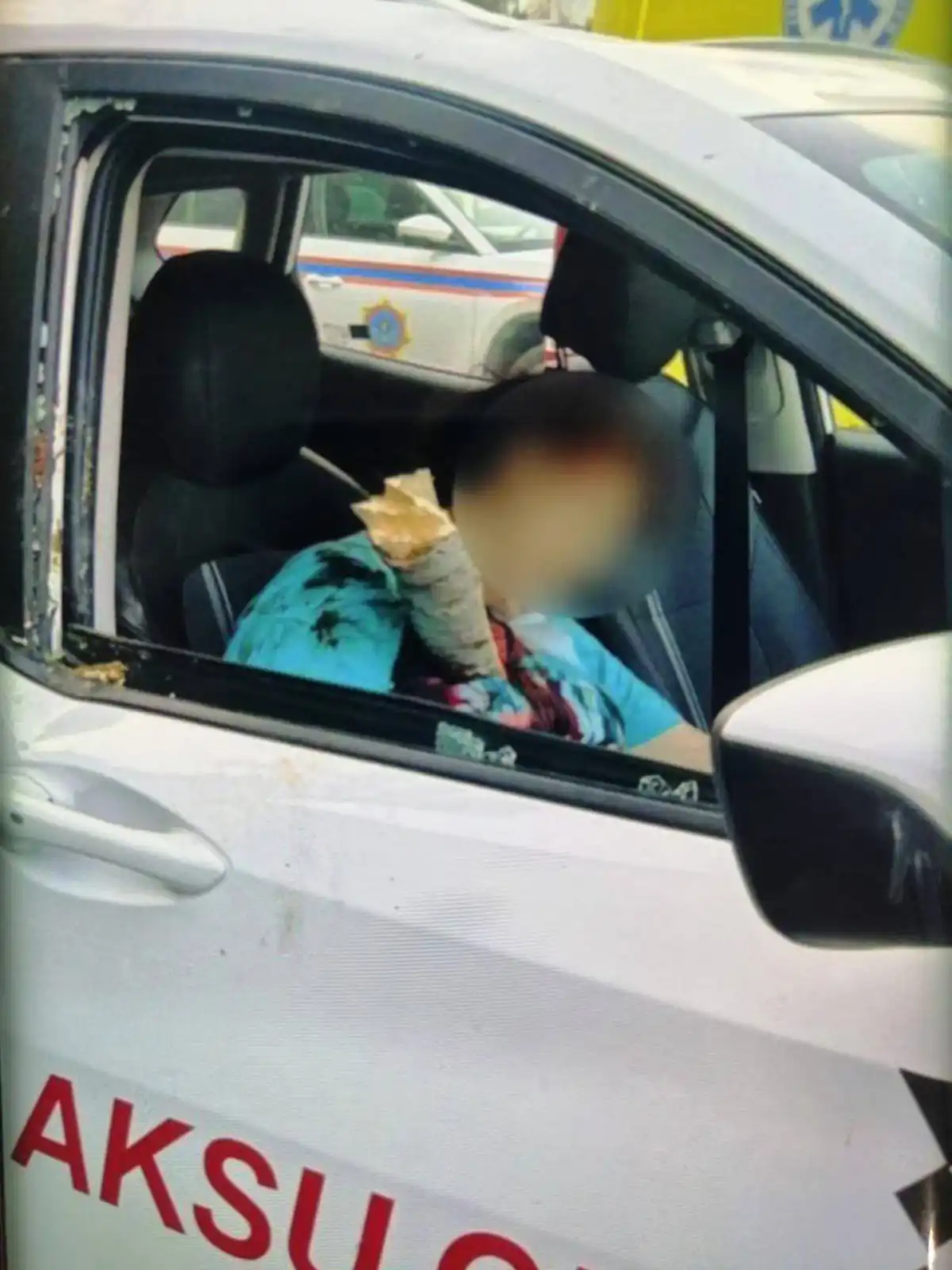 Павлодарда қатты желдің салдарынан бір адам қаза тапты