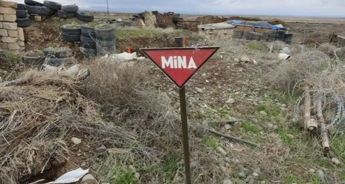 БАҚ: Қарабақтан 10-ға жуық миналар табылды