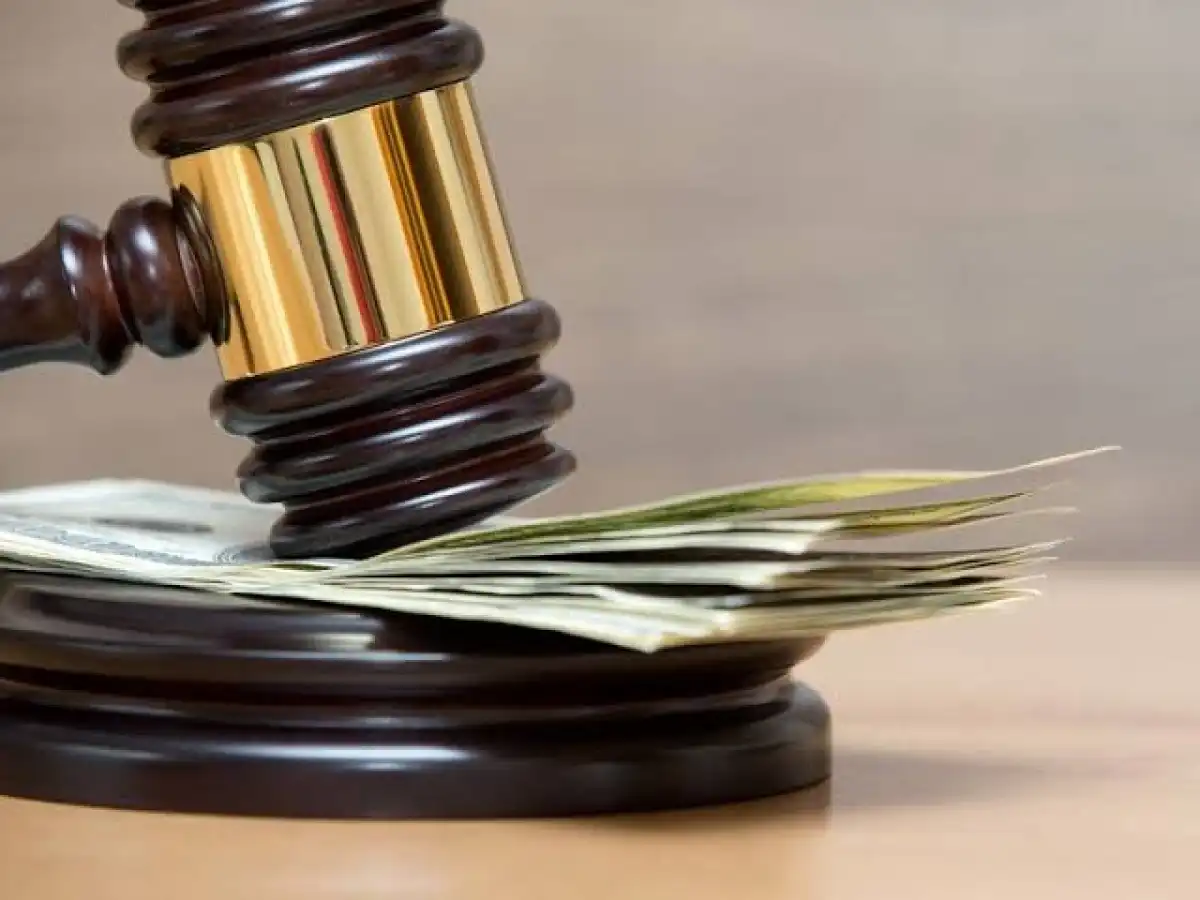 Әкімді сынағаны үшін көпбалалы ана 495 мың теңге айыппұл төлеуге міндеттелді