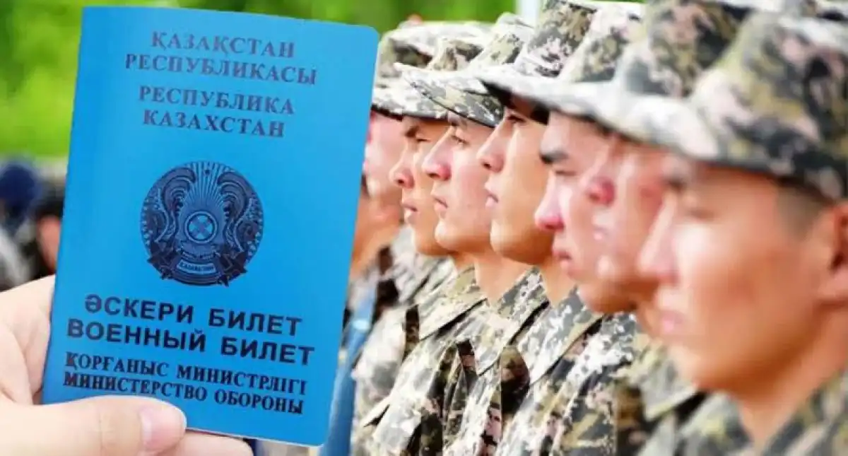 Әскерден кейін оқу орнына түсу жеңілдейді: Тоқаев жаңа заңға қол қойды