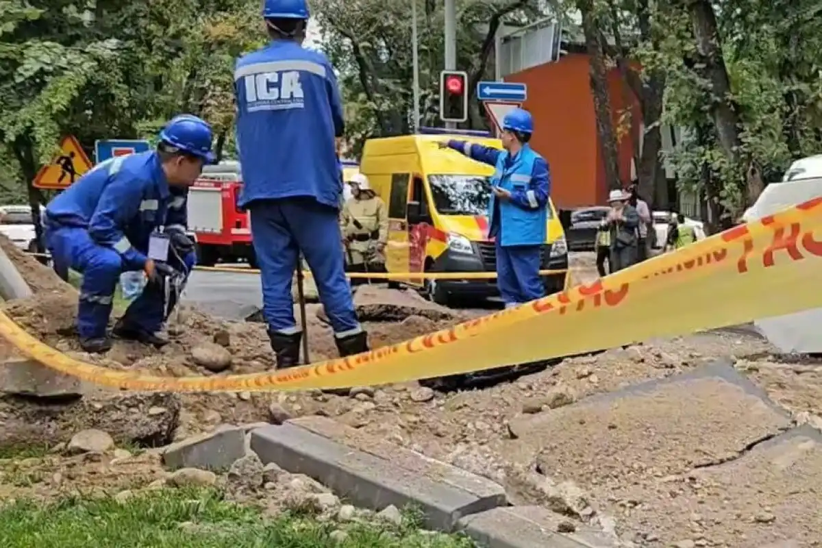 Алматыда газ құбыры жарылды