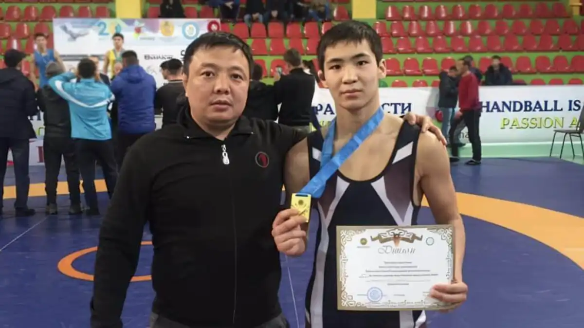 Бапкер шәкірттерін Азия чемпионатына апару үшін несие алған