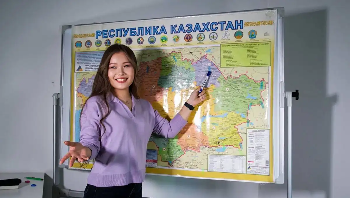 Оқушылар енді атлас/карта ұстамайды: география пәні қысқартылды