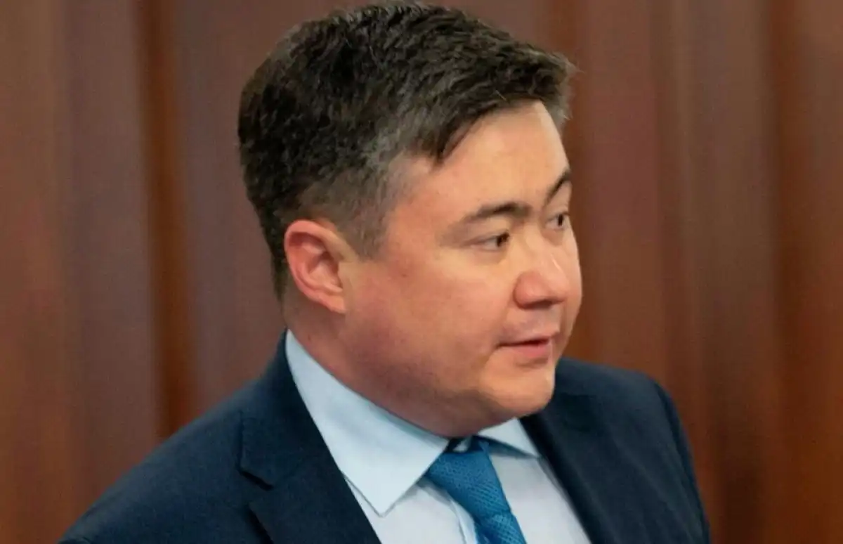 «Қымбатшылықтың себебі ақшаның тым көптігінен»— Сүлейменов