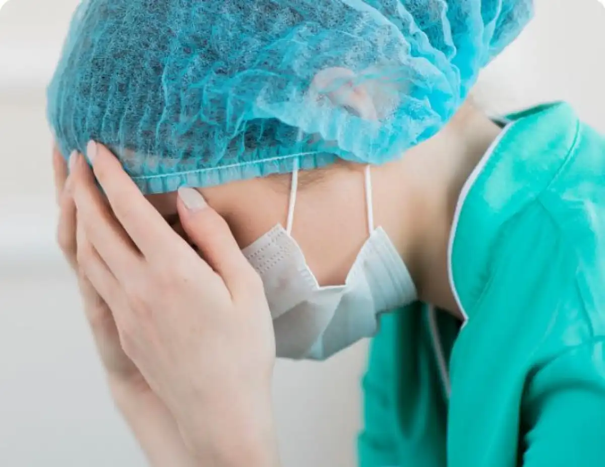 Мүгедек әйелдің бетіне уксус шашып жіберген...