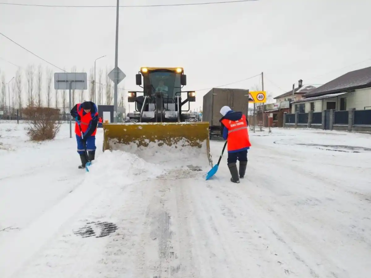 Астанада бір аптада бір айлық қар жауды: коммуналдық қызметтер тәулік бойы жұмыста