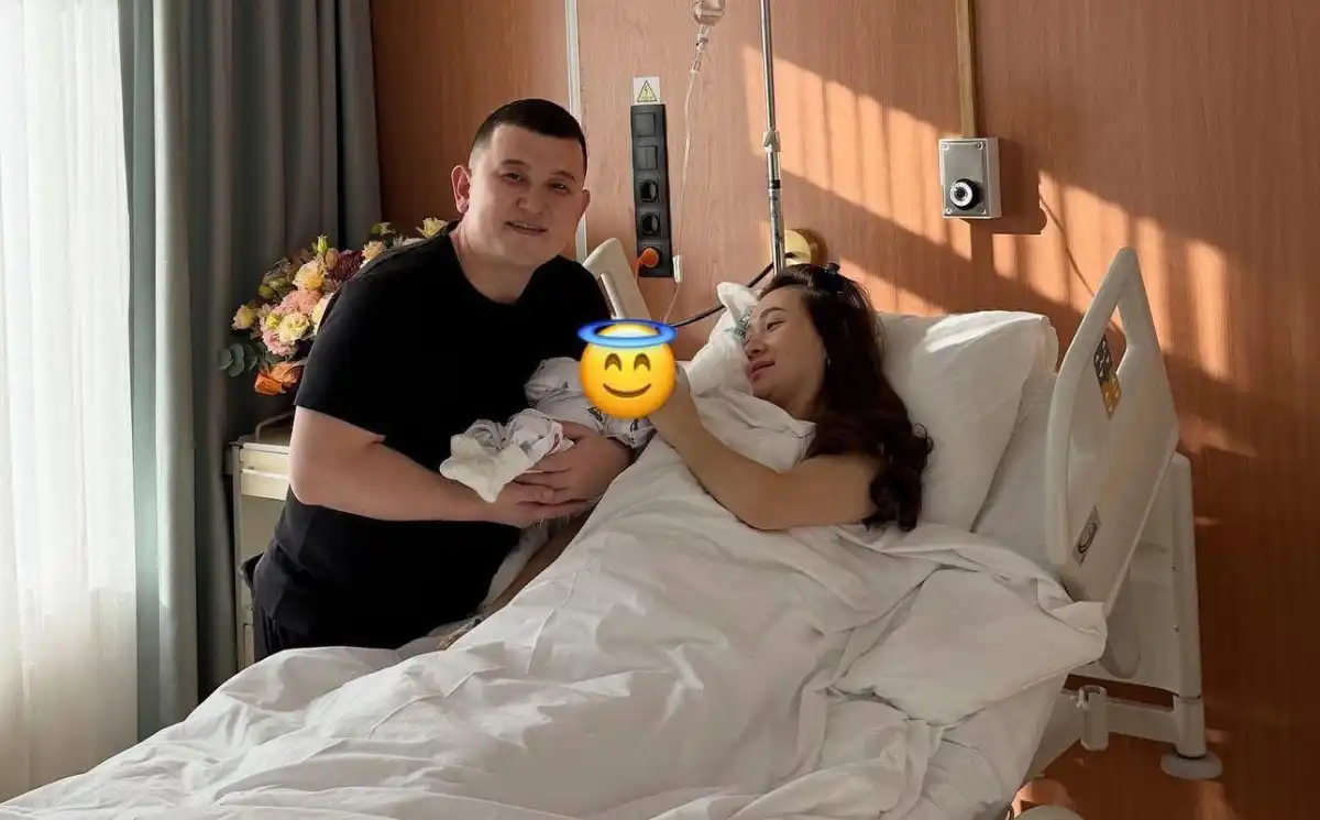 Елдос (Колобок) пен жұбайының 10 жыл күткен сәбилері дүниеге келді