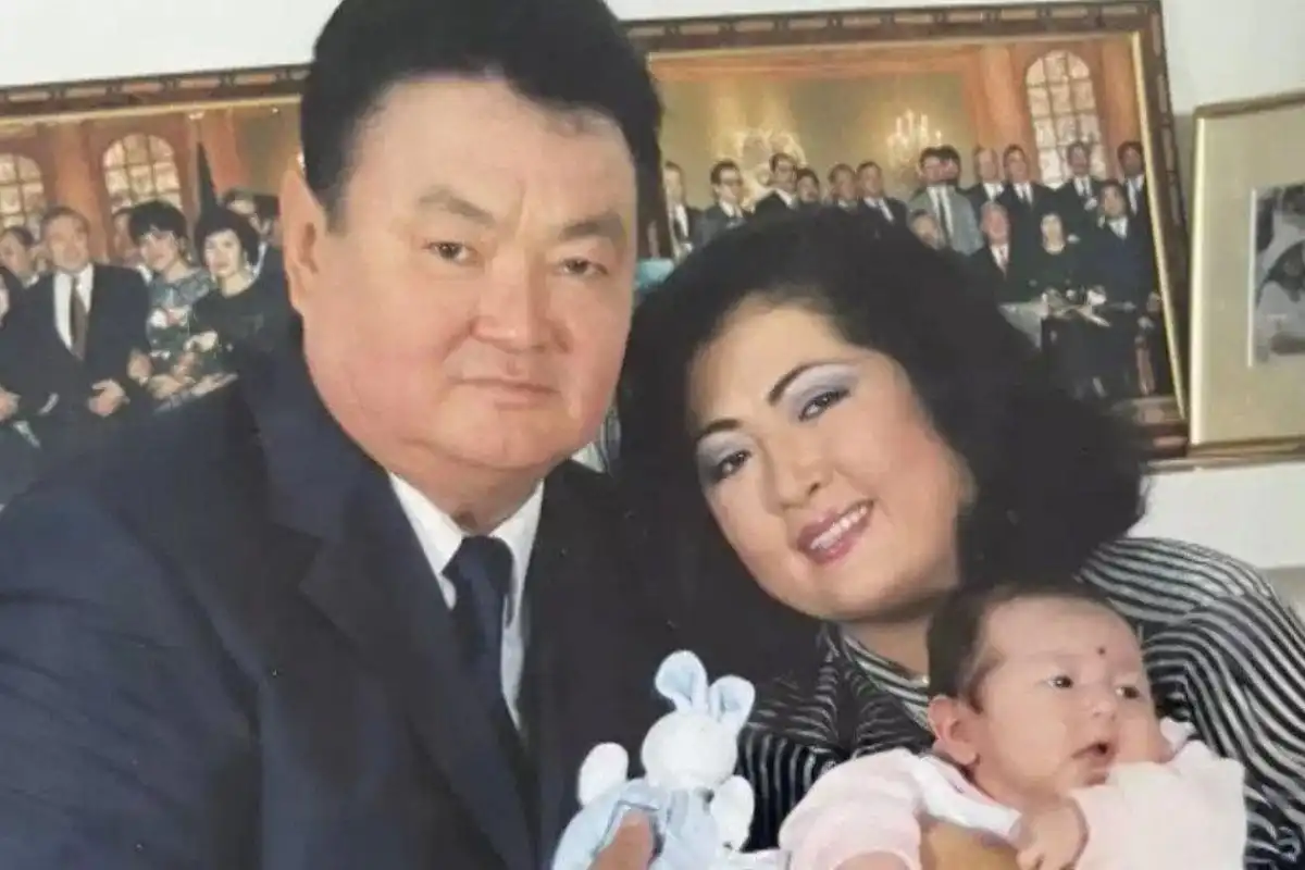 Пышақ салып кеспеңдер: Заманбек Нұрқаділовтің соңғы өлеңдері жарияланды