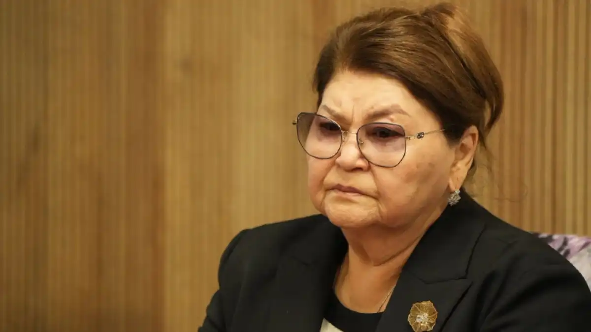 Бишімбаевтың анасы антикор тексерісінен қорқып, 1 млн долларын туысына бере тұрған