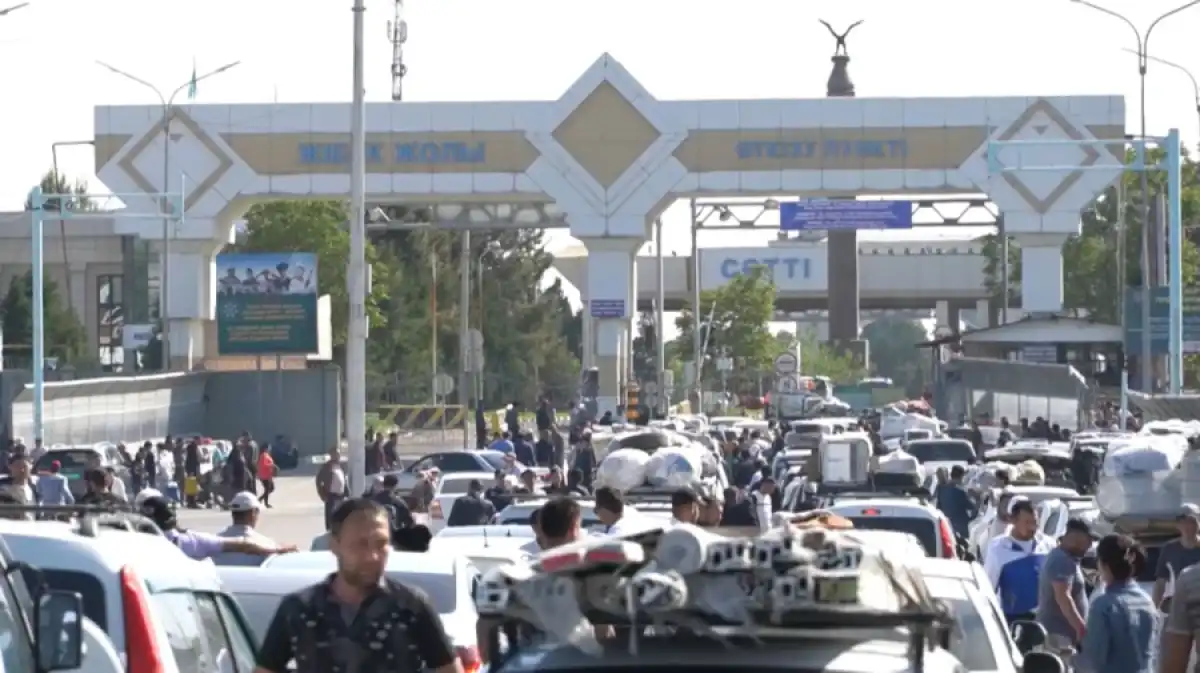 Көшу картасы өзгерді: Неліктен өзбектер Қазақстанды жаппай таңдап жатыр?