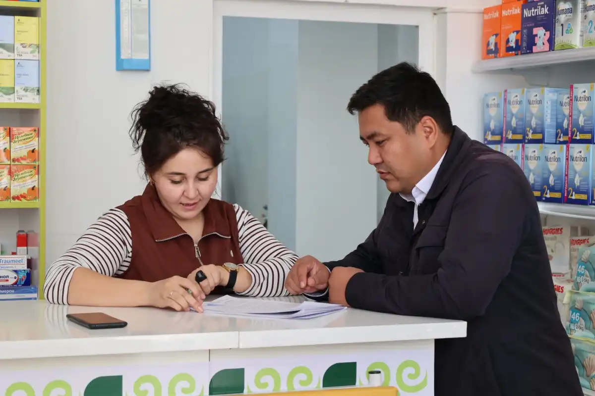 Түркістанда кәсіпкерлік нысандардағы заңсыз жарнамаларға қарсы рейд жүргізілуде