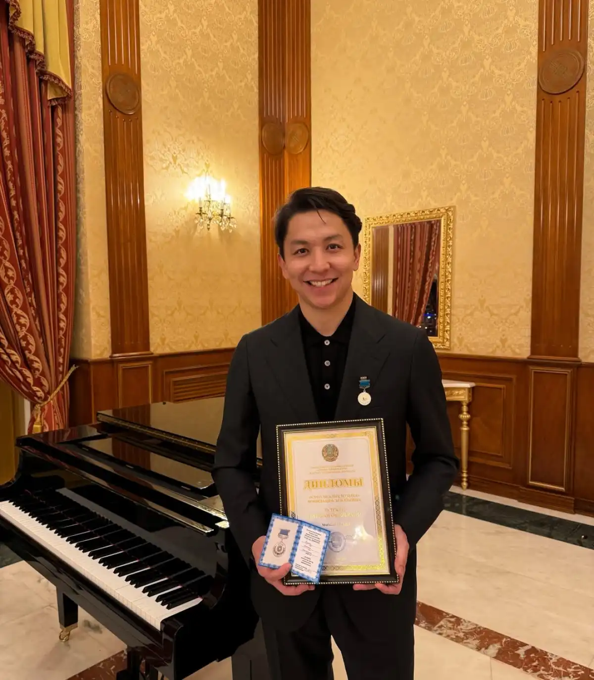 Өктем Алтаевтың ұлы Бағжан Октябрь «Дарын» мемлекеттік сыйлығын алды