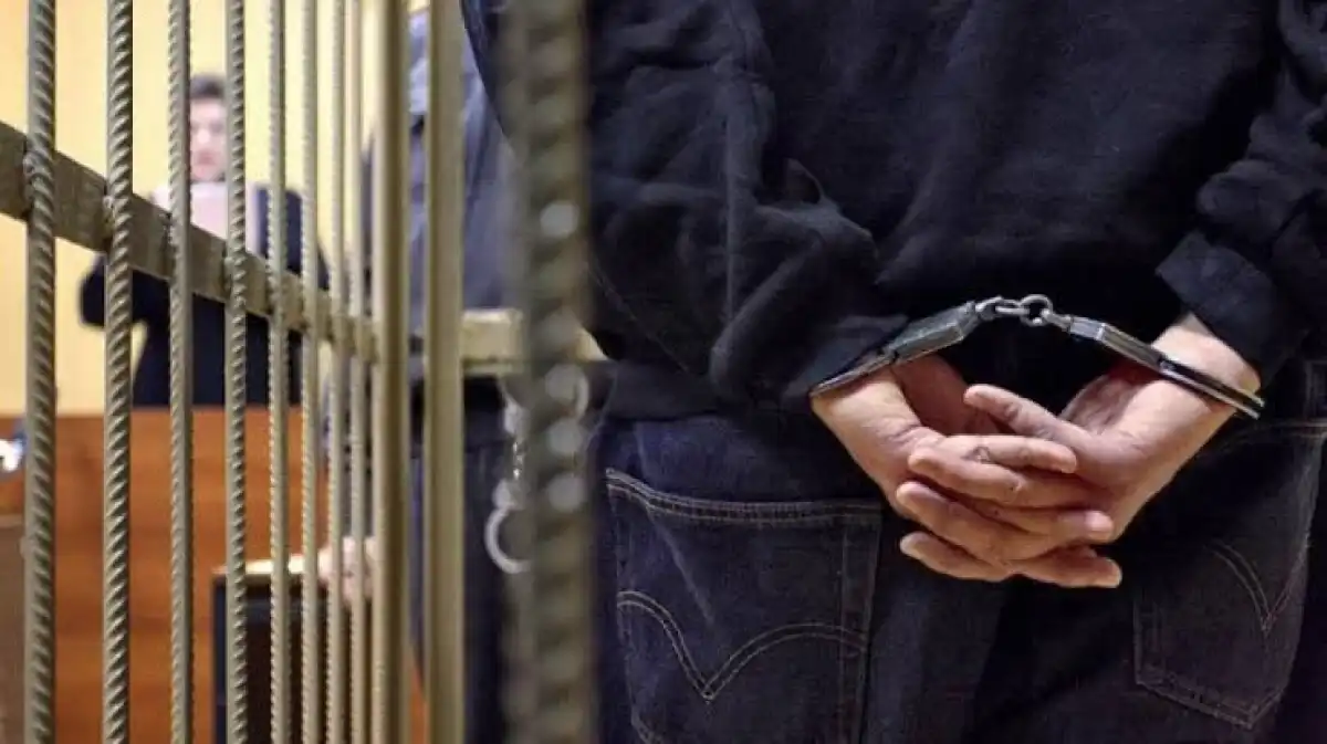 Студент қызды зорлап, өлтірген шетелдік өмір бойына сотталды