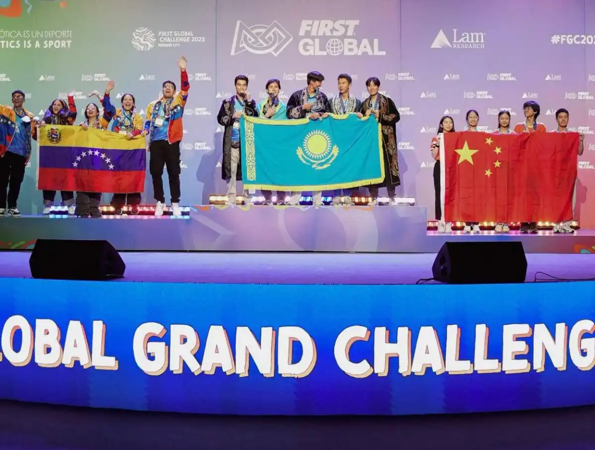 Қазақ оқушылары робототехникадан әлем чемпионы атанды: төртінші жыл қатарынан тарихи жеңіс