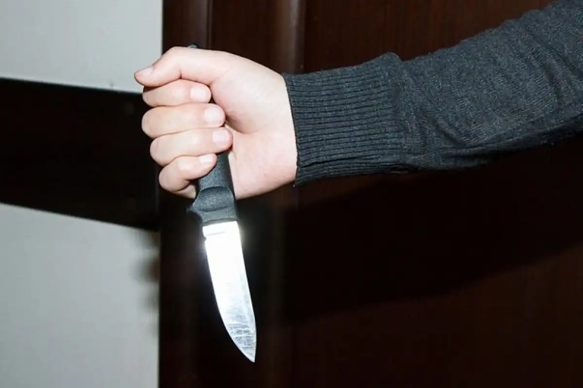 Достардың отырысы пышақтасумен бітті: Ақтауда жантүршігерлік жағдай орын алды