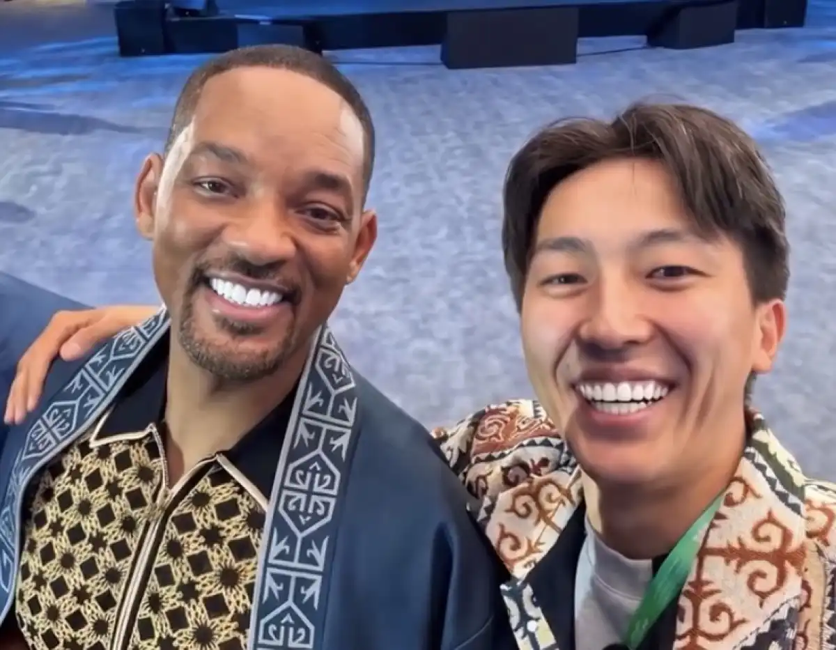 Қазақ блогері Уилл Смитке шапан жапты