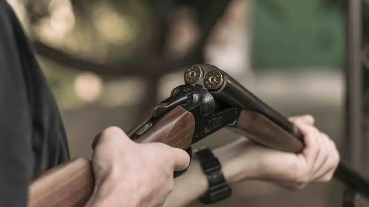 Астанада атыс болды: аңшы мылтығымен полиция қызметкерін жаралады