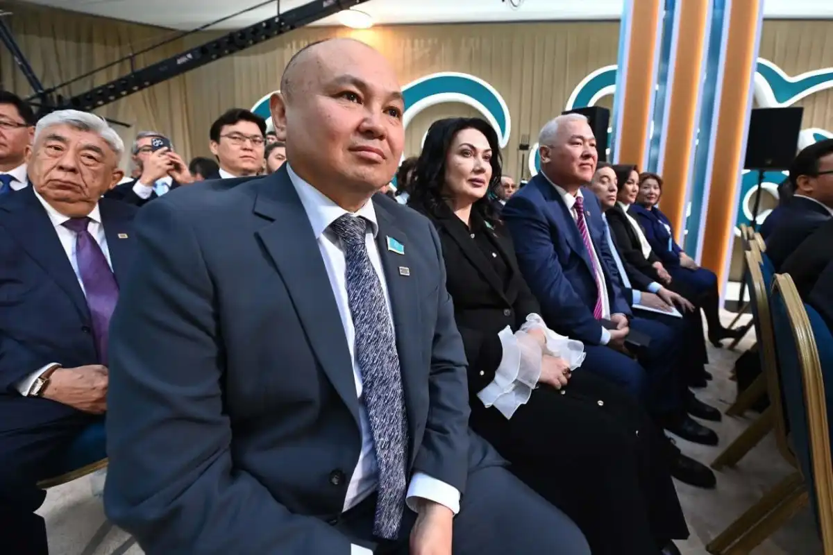 Парламенттің рөлі күшейеді: Қазақстан институционалдық басқаруға бет алды