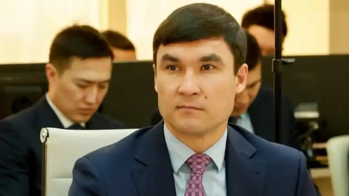 Заңсыз ротацияға қарсы тұрғаны үшін бе? Серік Сәпиев орынбасарымен жанжалдың мән-жайын ашып айтты