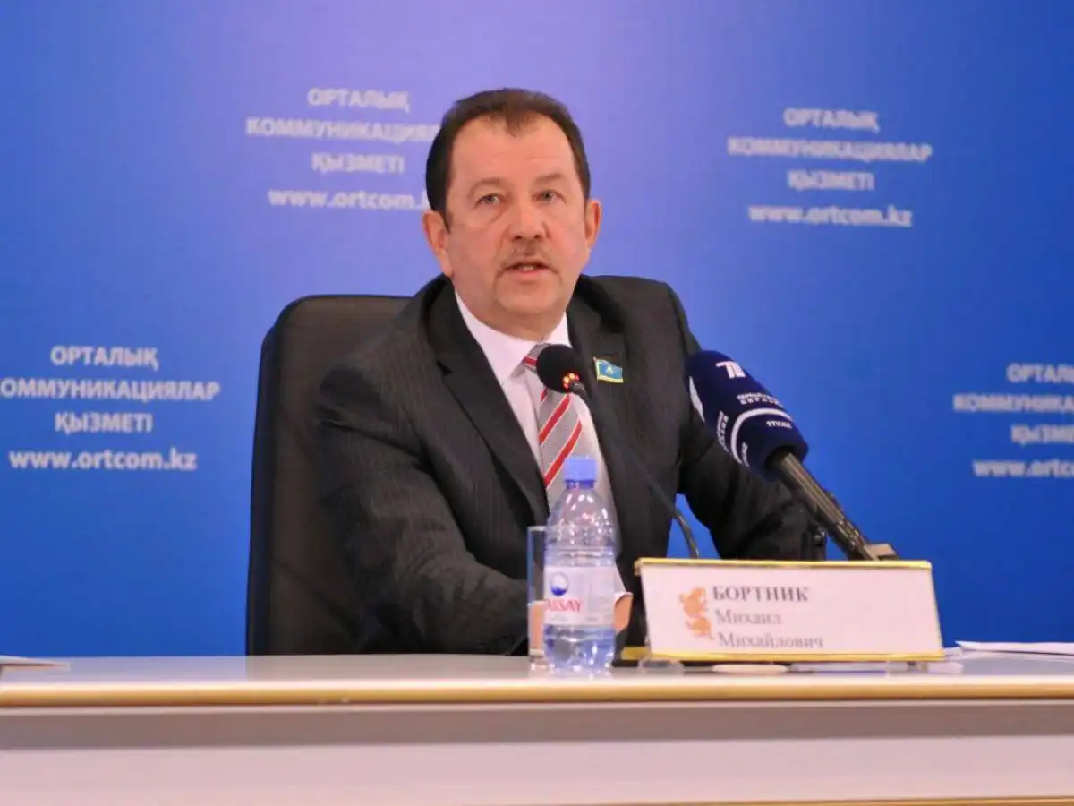 «800 жедел жәрдем көлігінің құны»: Референдумға қанша млрд жұмсалмақ?