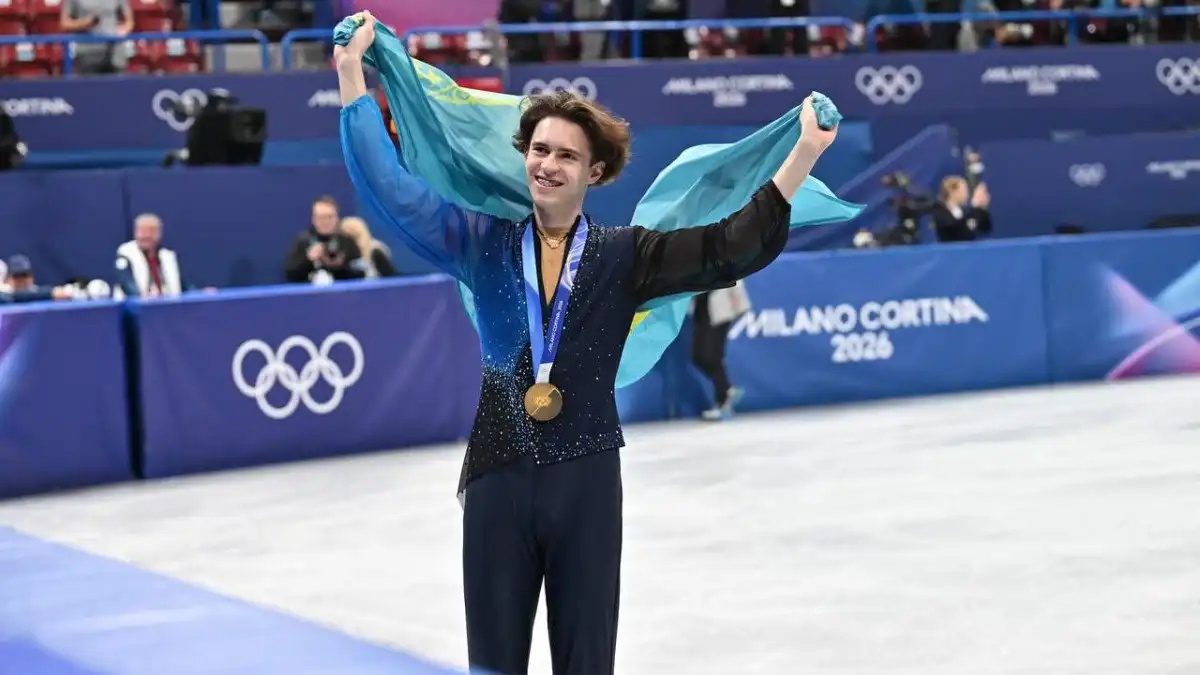 Димаш Құдайберген Олимпиада жүлдегері Михаил Шайдоровқа көлік сыйлады