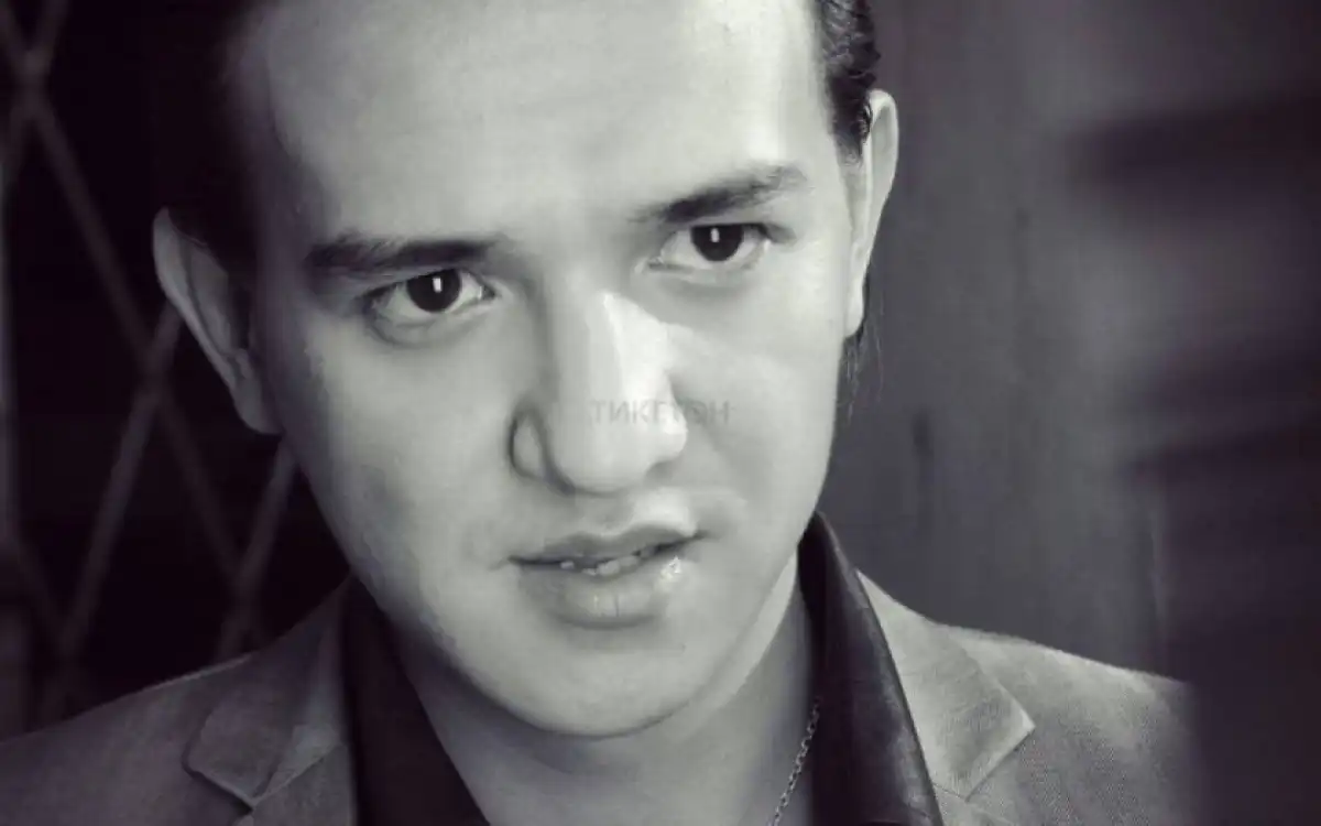 Әнші Ерболат Құдайбергенов тұрғындардың шағымынан кейін наркологиялық емге жіберілді