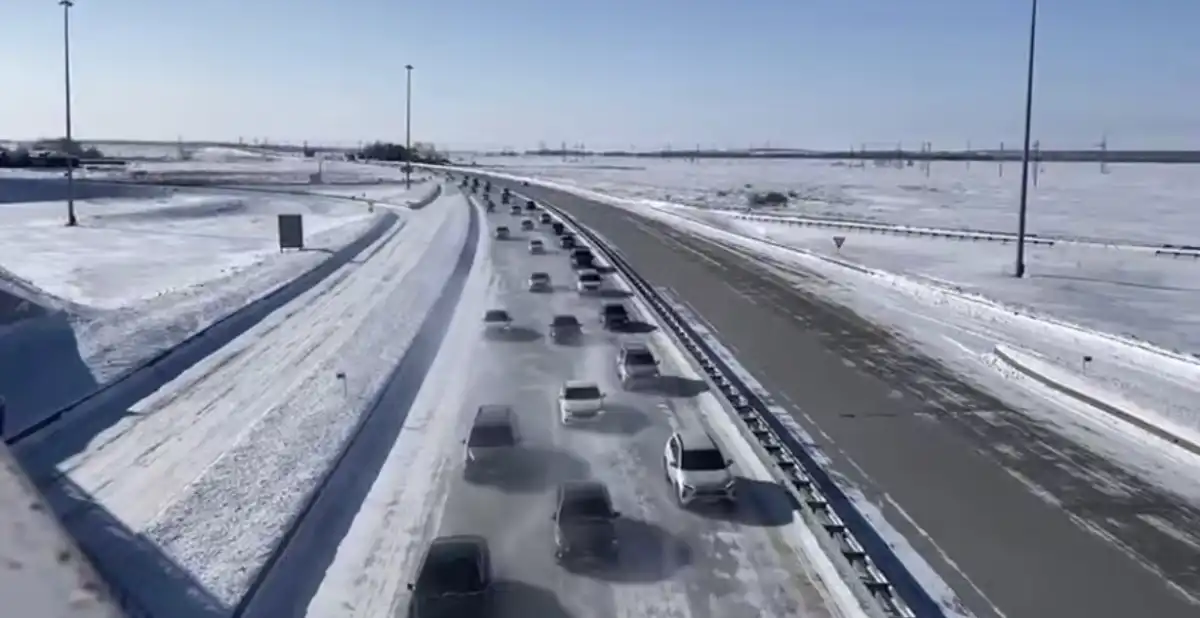 Ақмола облысында боран: 2400 көлік полицияның сүйемелдеуімен өткізілді