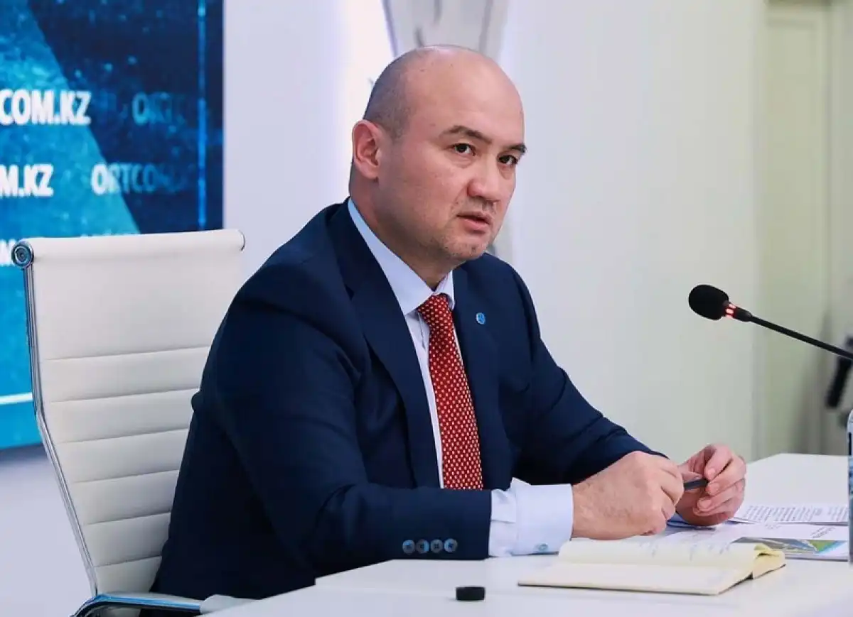 1,2 млн теңге: «ҚазАвтоЖол» басшысы жалақысын жария етті