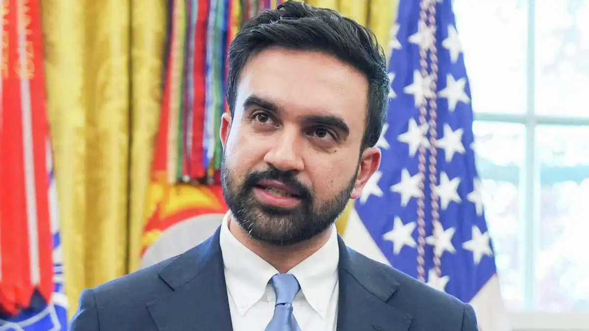 «Қатігез режим және күйретуші соғыс»: Зохран Мамдани Иранға қатысты мәлімдеме жасады