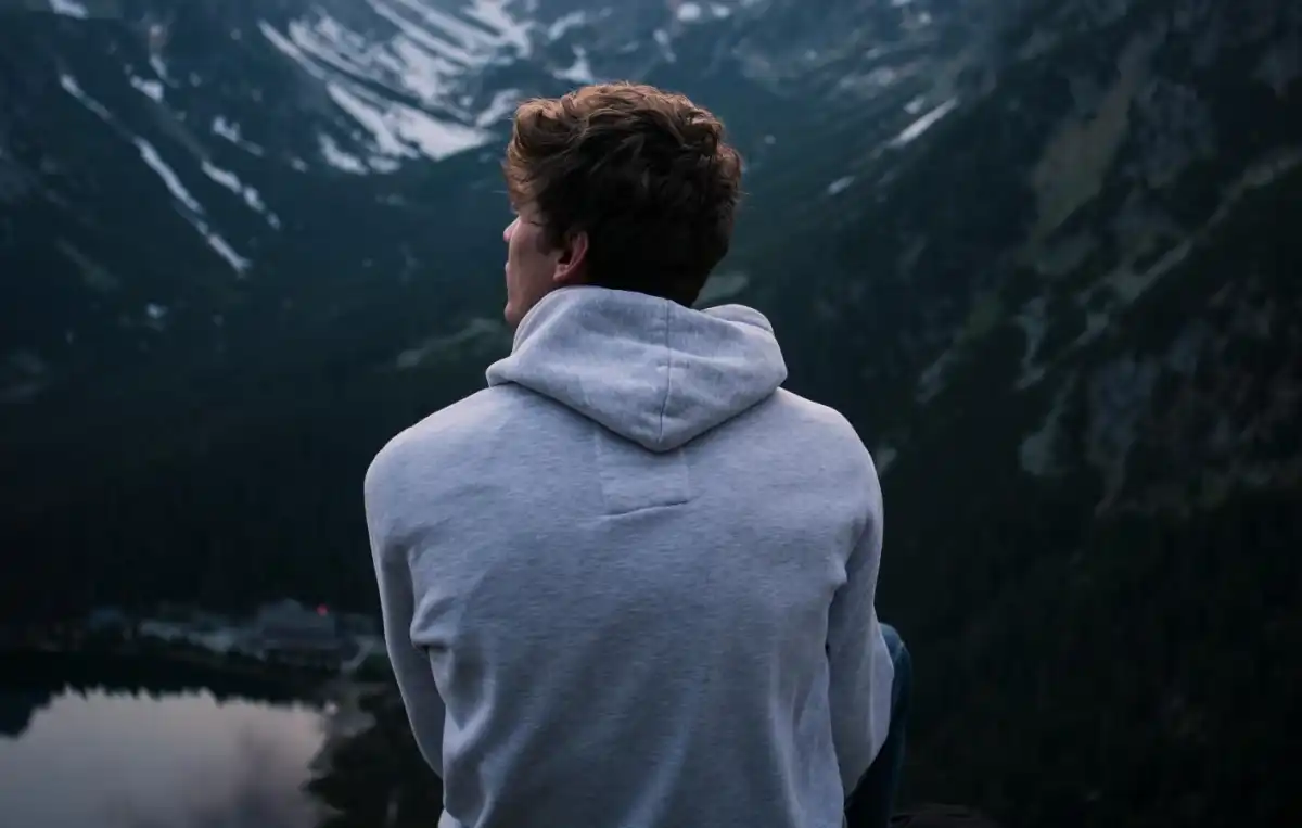 Қазақстанда ер адамдардың күйзелісі неге айтылмайды?