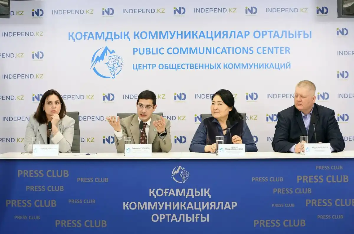 Референдум қарсаңында: Алматыда тәуелсіз байқаушылардың екінші брифингі өтті