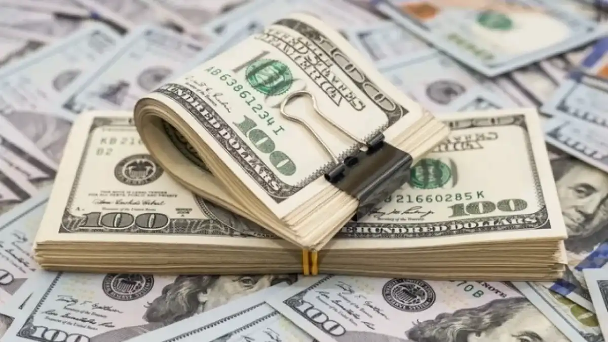Биржада доллар бағамы 488 теңгеден төмен түсті