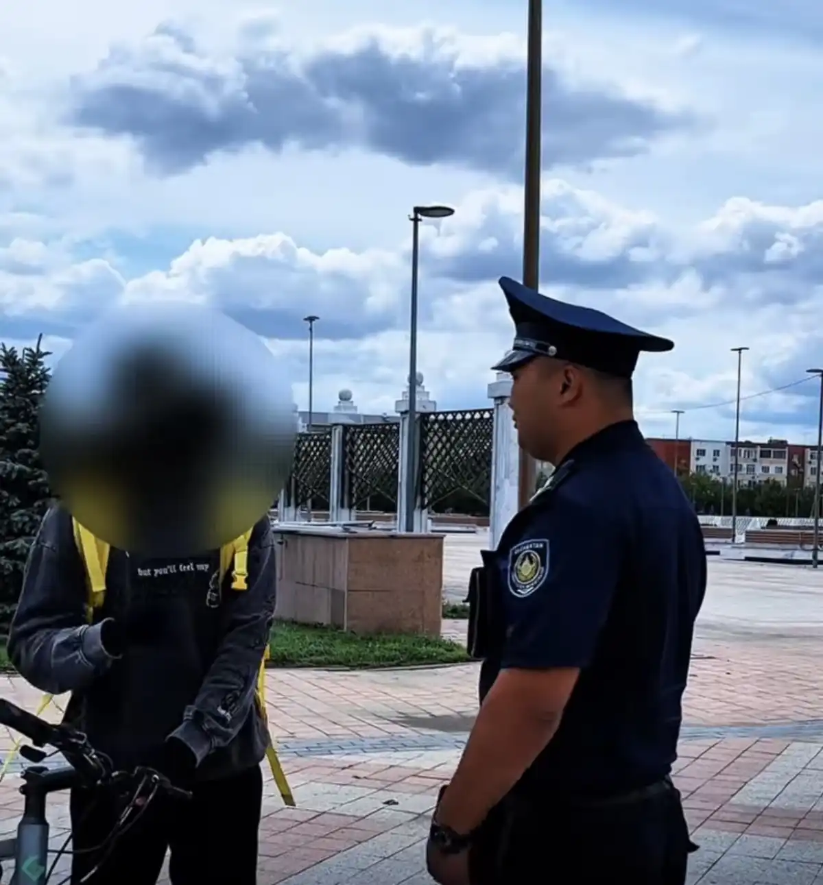 Атырауда бет-жүзді жабатын киім киген 150 адам жауапкершілікке тартылды