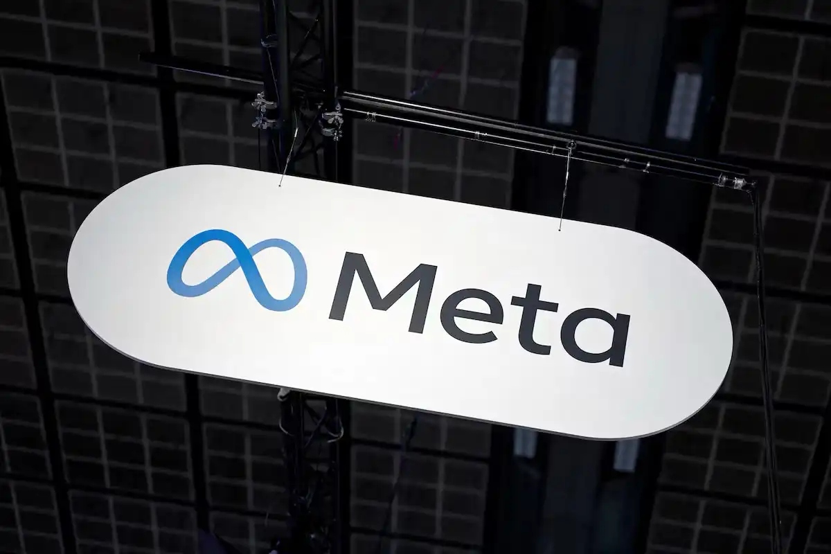 Meta жасөспірімдердің Instagram мен Facebook қолдануына шектеу енгізеді