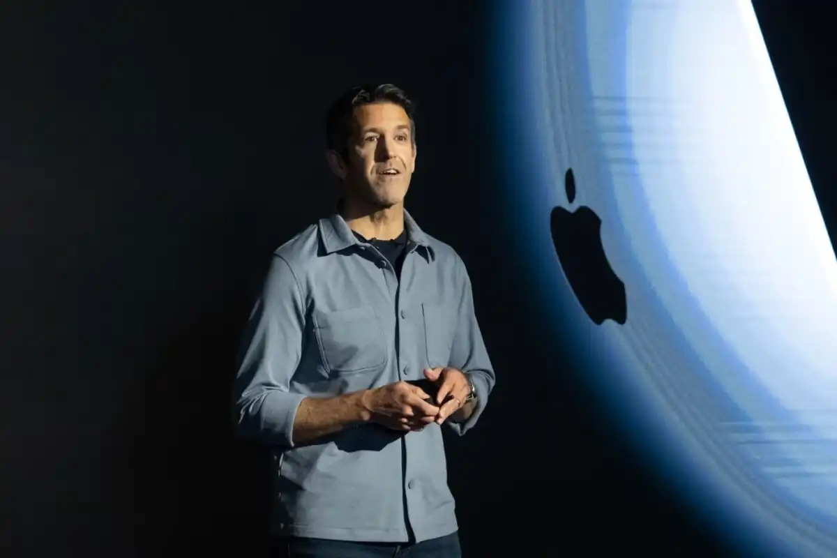 Тим Кук Apple басшылығындағы қызметін аяқтады