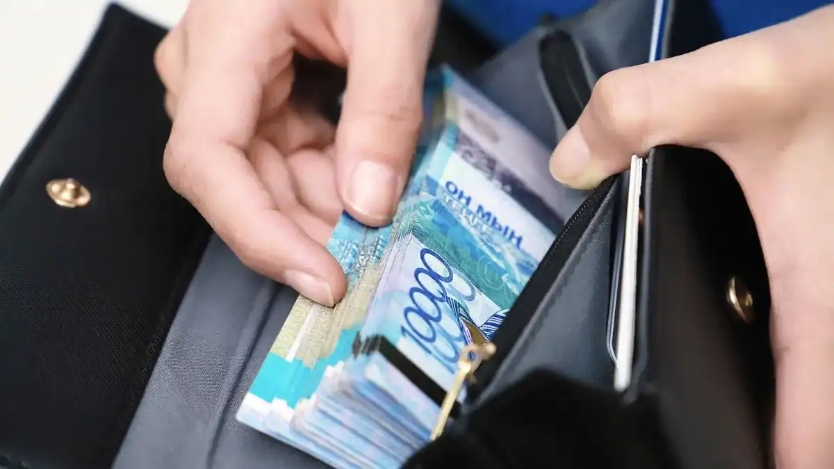 Қазақстанда ең төменгі жалақы көтерілуі мүмкін