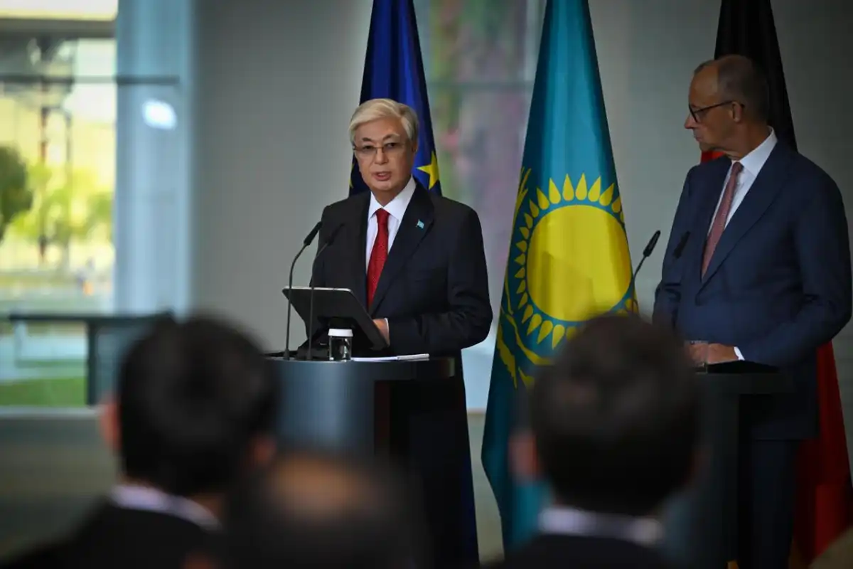 «Ресей де, Украина да – біздің жақсы достарымыз»: Тоқаев