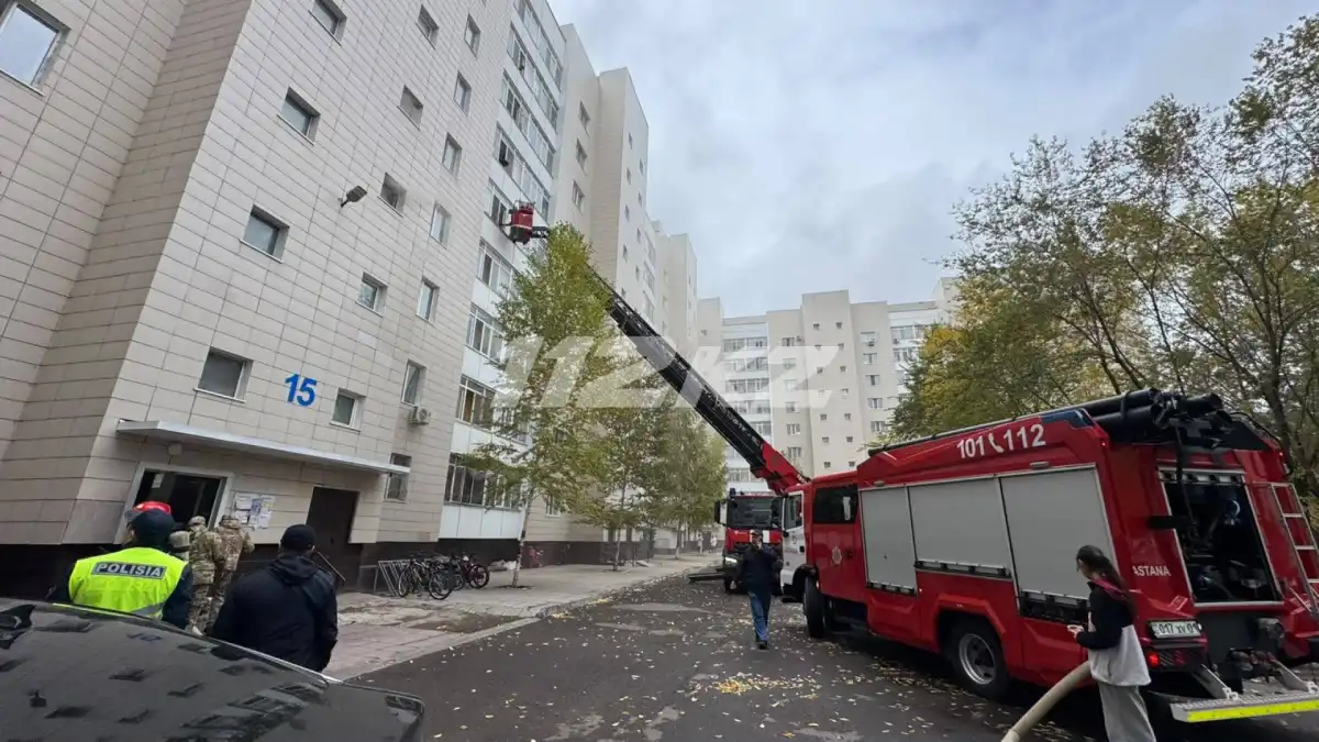 Астанада Сауран көшесіндегі тұрғын үйден 17 адам эвакуацияланды